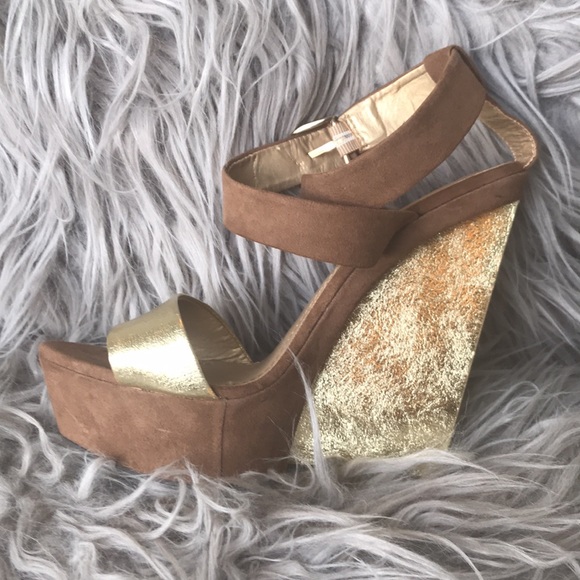 Faux Suede Metallic Wedges - Picture 6 of 6